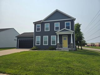 600 17th Avenue, Silvis, IL 61282