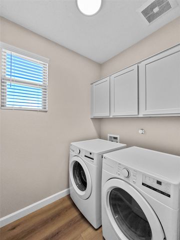 4069 Fairly, Santa Fe, NM 87507