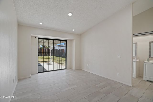 37702 E 50th Street, Palmdale, CA 93552