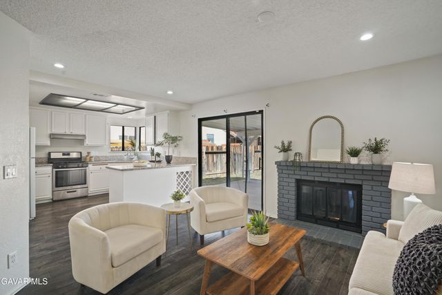 37702 E 50th Street, Palmdale, CA 93552