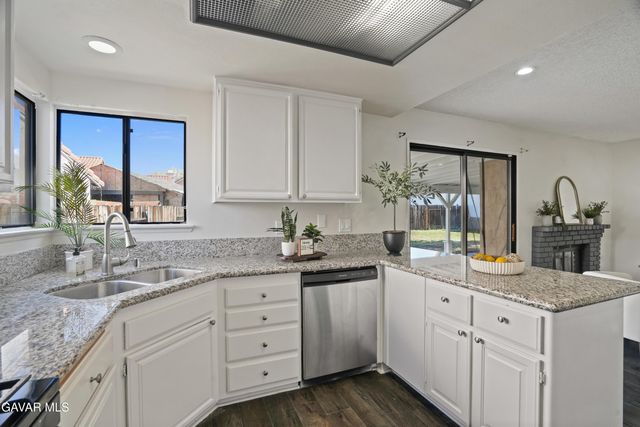 37702 E 50th Street, Palmdale, CA 93552