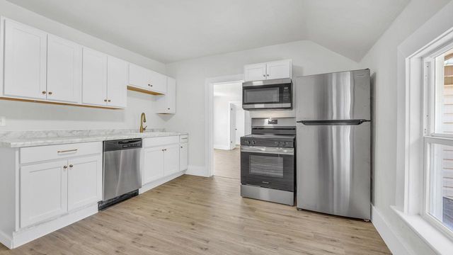 933 St Clair AVENUE, Sheboygan, WI 53081
