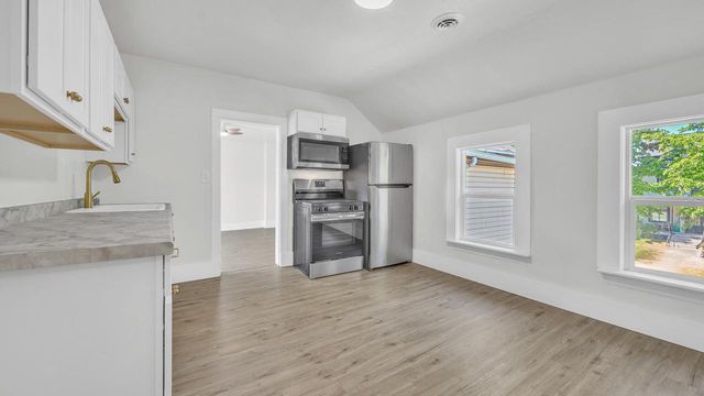 933 St Clair AVENUE, Sheboygan, WI 53081