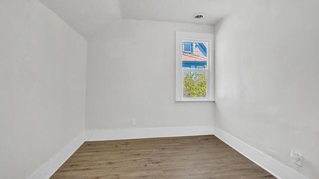 933 St Clair AVENUE, Sheboygan, WI 53081