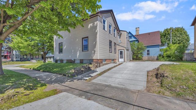 933 St Clair AVENUE, Sheboygan, WI 53081