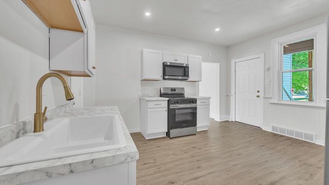 933 St Clair AVENUE, Sheboygan, WI 53081