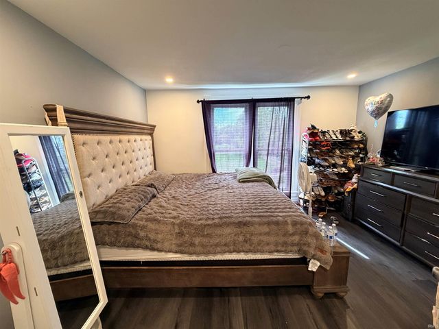 2737 Hoagland Avenue, Fort Wayne, IN 46807