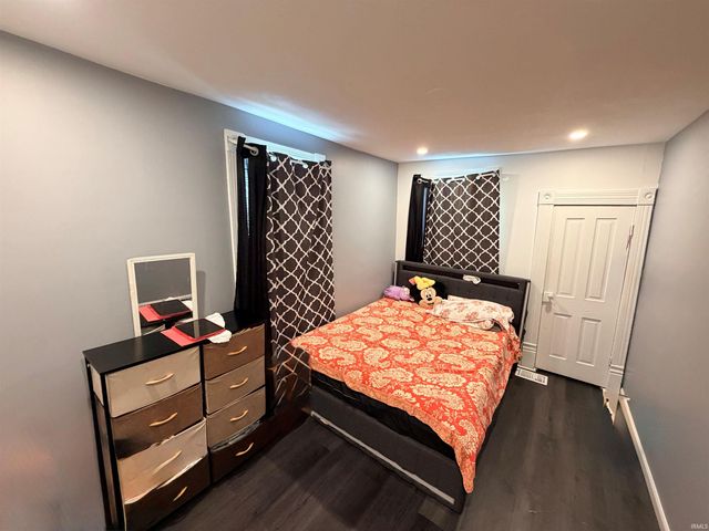2737 Hoagland Avenue, Fort Wayne, IN 46807