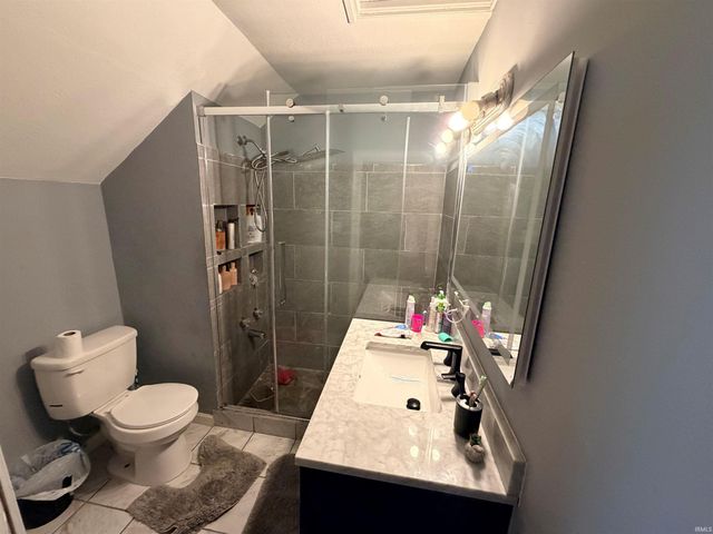 2737 Hoagland Avenue, Fort Wayne, IN 46807