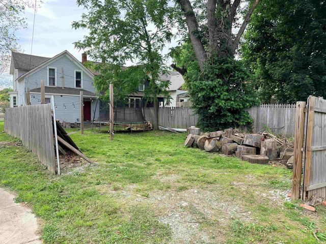 2737 Hoagland Avenue, Fort Wayne, IN 46807