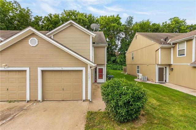 15521 E 48th Street, Kansas City, MO 64136