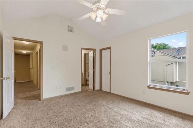 15521 E 48th Street, Kansas City, MO 64136