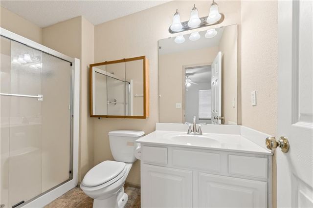 15521 E 48th Street, Kansas City, MO 64136