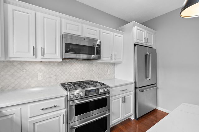 7769 Presque Isle Drive, Kalamazoo, MI 49009
