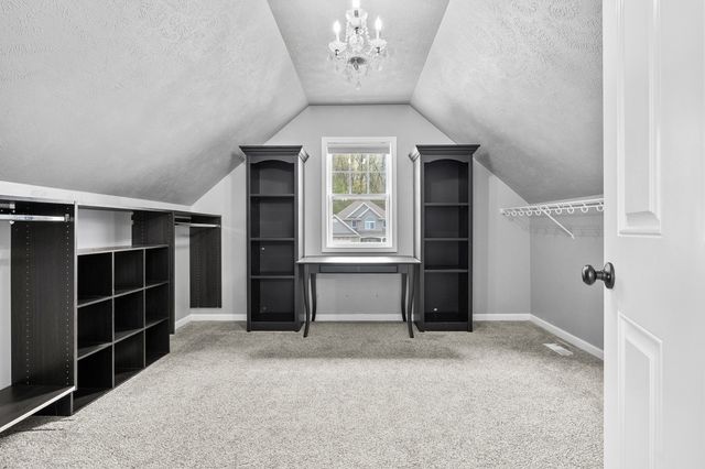 7769 Presque Isle Drive, Kalamazoo, MI 49009