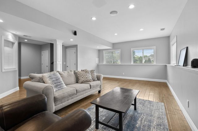 7769 Presque Isle Drive, Kalamazoo, MI 49009