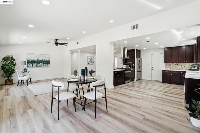 2800 Seville Cir, Antioch, CA 94509