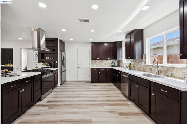 2800 Seville Cir, Antioch, CA 94509