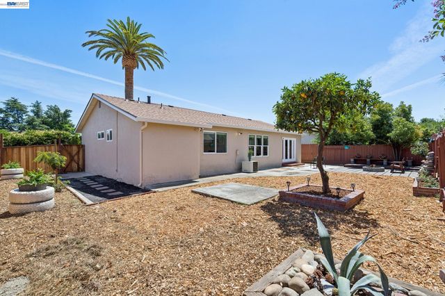 2800 Seville Cir, Antioch, CA 94509