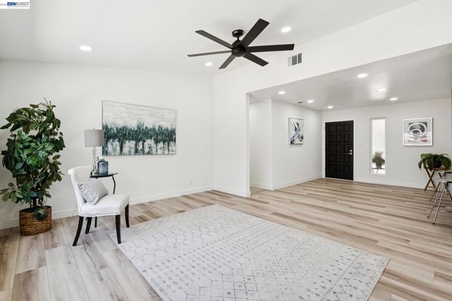 2800 Seville Cir, Antioch, CA 94509