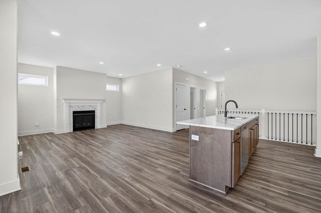 6873 Genesis Way, Bettendorf, IA 52772