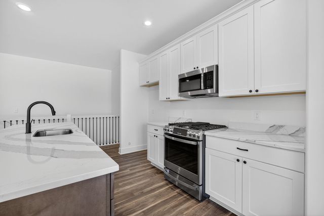 6873 Genesis Way, Bettendorf, IA 52772