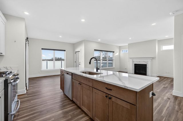 6873 Genesis Way, Bettendorf, IA 52772