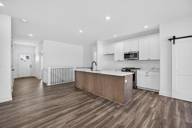 6873 Genesis Way, Bettendorf, IA 52772