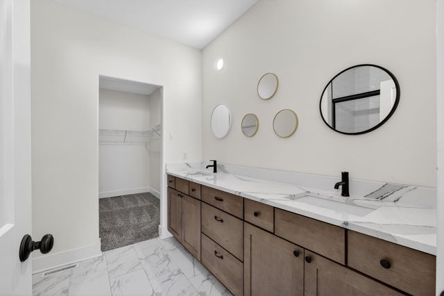 6873 Genesis Way, Bettendorf, IA 52772