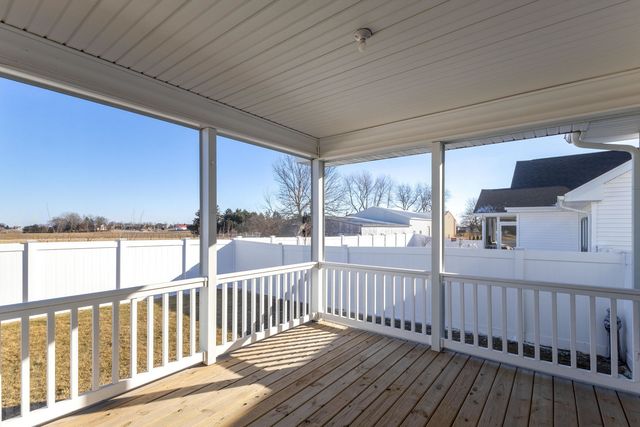 6873 Genesis Way, Bettendorf, IA 52772