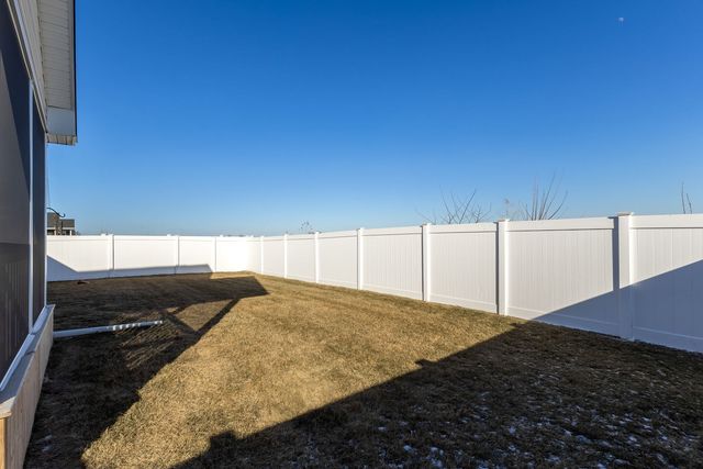 6873 Genesis Way, Bettendorf, IA 52772