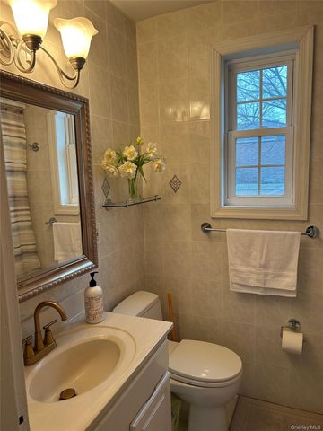 223-24 65 Ave A, Bayside, NY 11364