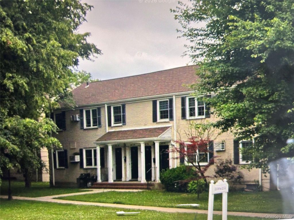 223-24 65 Ave Avenue A, Bayside, NY 11364