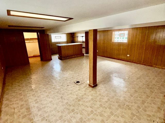 7618 S Rhodes Avenue, Chicago, IL 60619