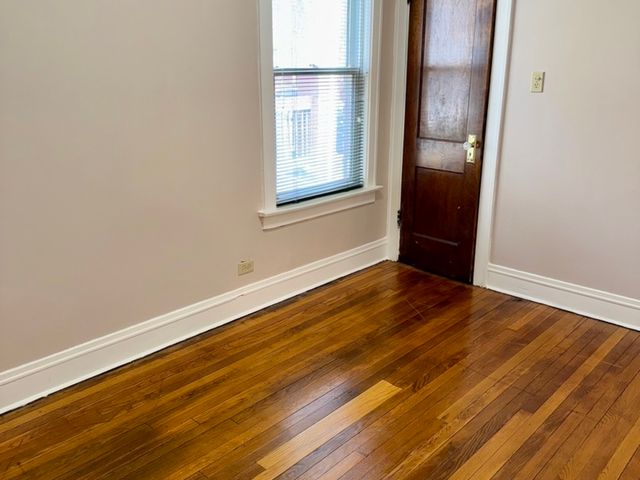 7618 S Rhodes Avenue, Chicago, IL 60619