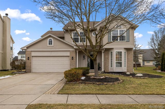 1065 Equestrian Drive, South Lyon, MI 48178