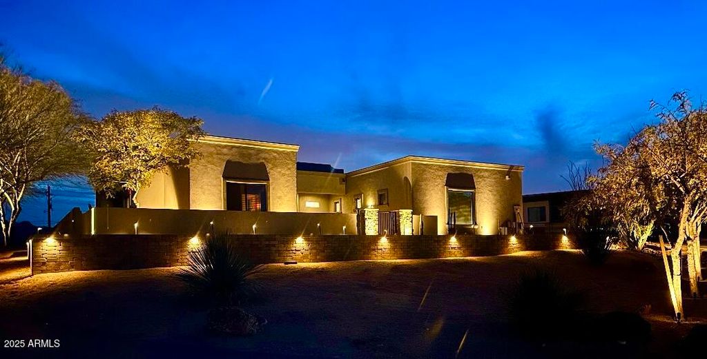 Image 4 of property listing at 28304 N 141ST Way, Scottsdale, AZ 85262