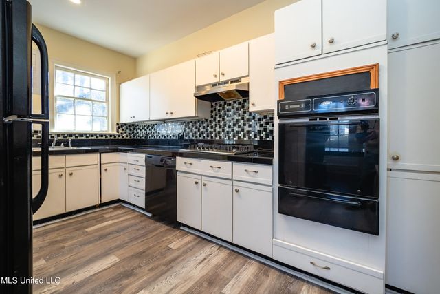 535 Hartfield Street, Jackson, MS 39216