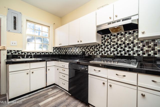 535 Hartfield Street, Jackson, MS 39216