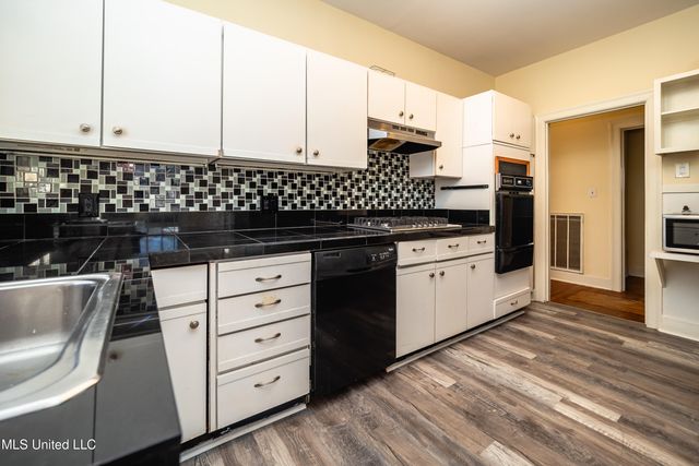 535 Hartfield Street, Jackson, MS 39216