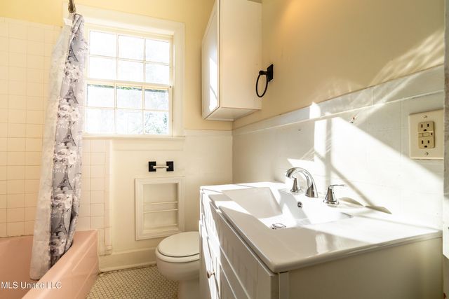 535 Hartfield Street, Jackson, MS 39216