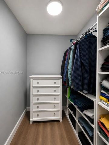 9954 NW 6th Pl, Plantation, FL 33324