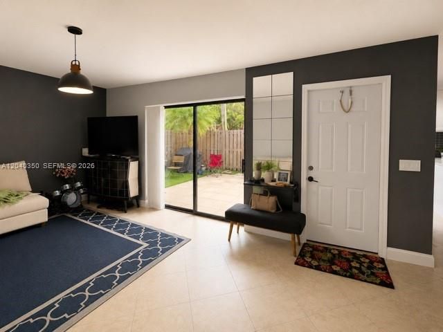 9954 NW 6th Pl, Plantation, FL 33324