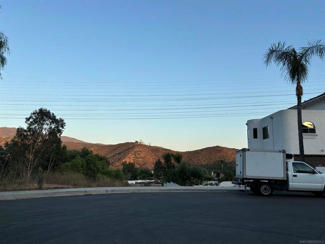 1819 Lola Lane, El Cajon, CA 92019