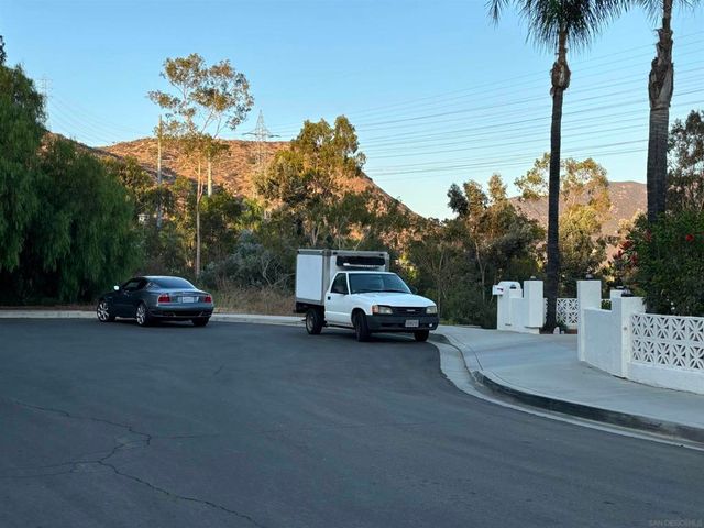 1819 Lola Lane, El Cajon, CA 92019