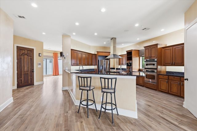 410 Mills Street, Fort Worth, TX 76102