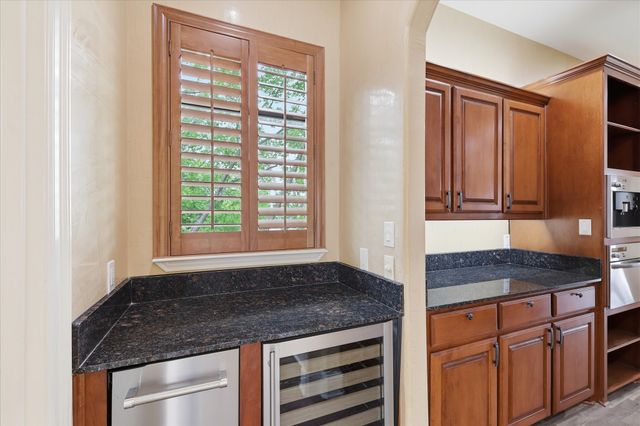 410 Mills Street, Fort Worth, TX 76102