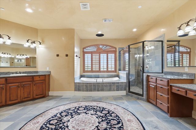 410 Mills Street, Fort Worth, TX 76102