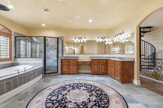 410 Mills Street, Fort Worth, TX 76102