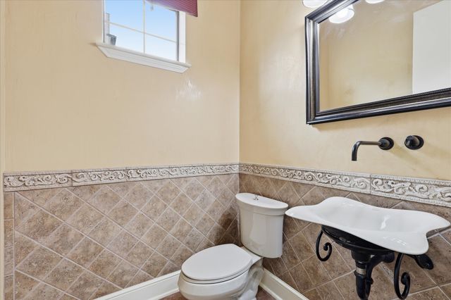 410 Mills Street, Fort Worth, TX 76102